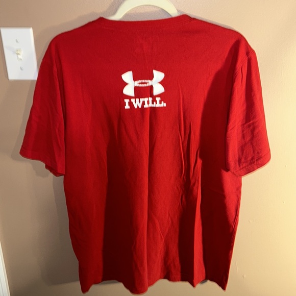 Medium Under Armour Wisconsin Football t-shirt - Picture 3 of 3